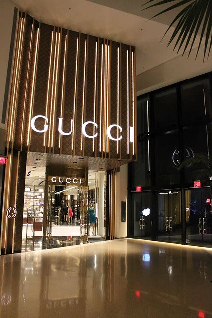 las vegas gucci prices|gucci outlet vegas.